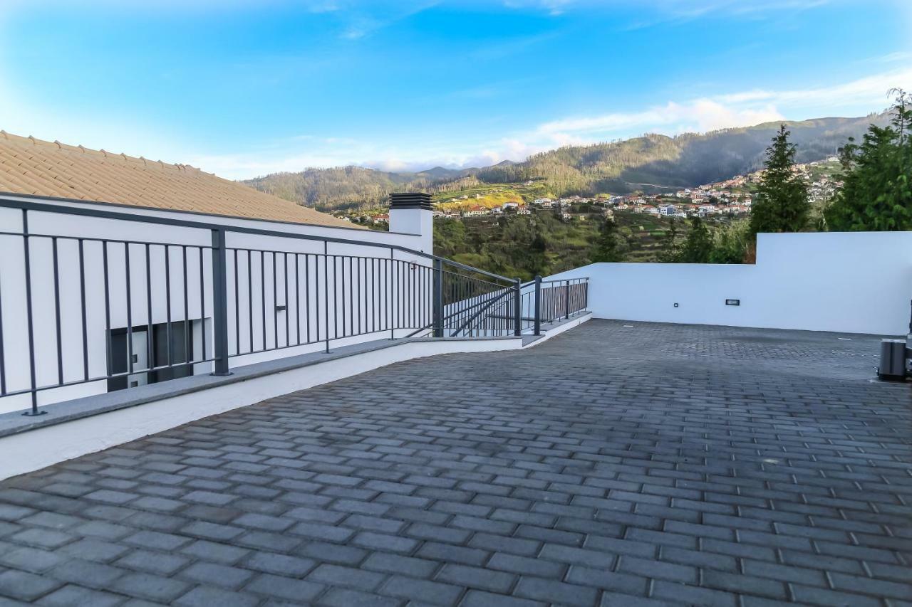 A&M House II Luxury Holidays Home Arco da Calheta  Buitenkant foto