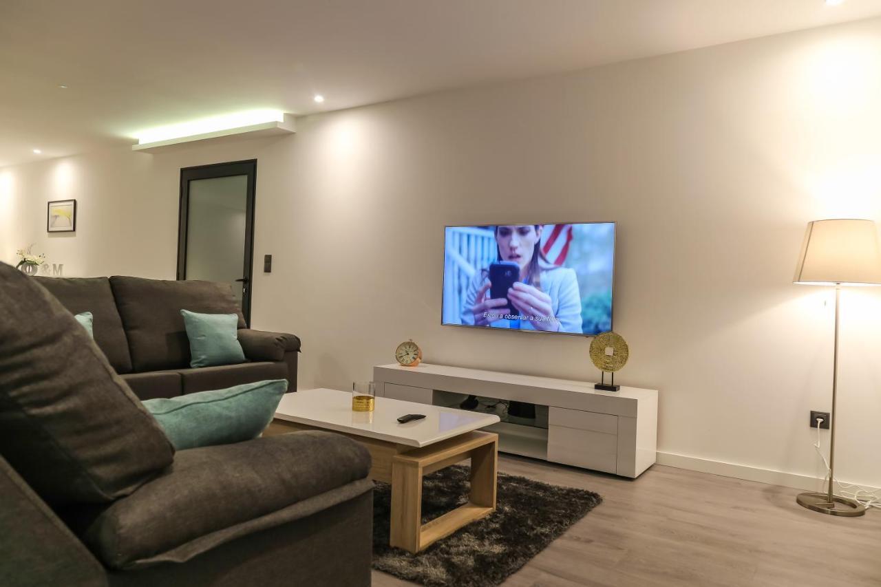 A&M House II Luxury Holidays Home Arco da Calheta  Buitenkant foto